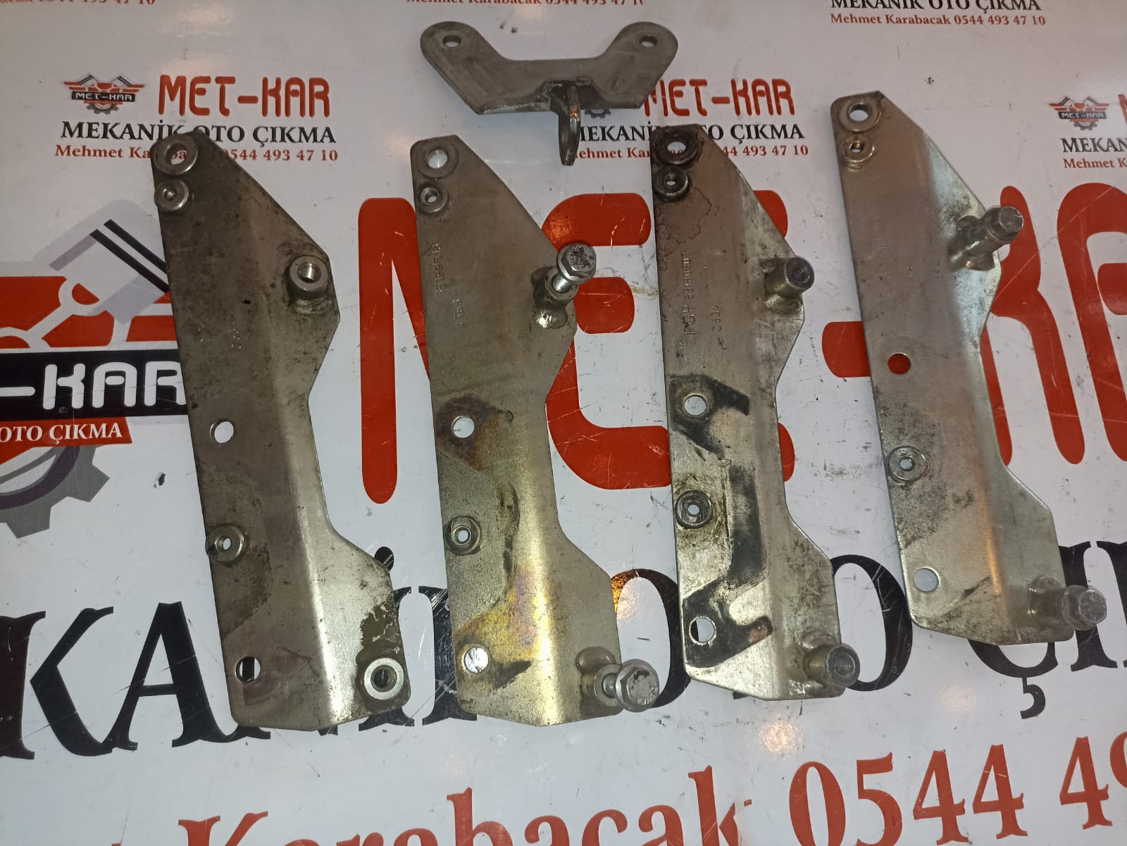 Fiat 1.3 rayll bağlantı braketi 55180303