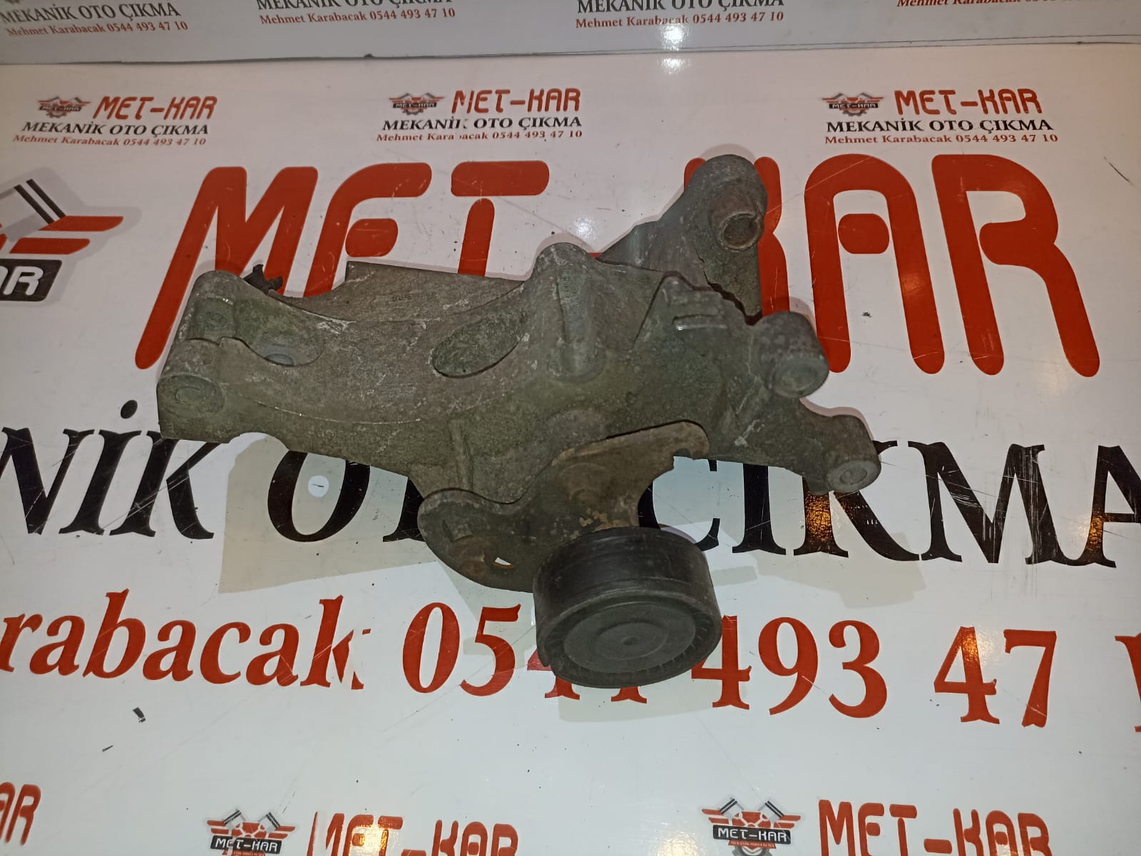 RENAULT 1.5 DCİ,KANGO,CLİO,MEGAN2 KLİMA BAGLANTI BRAKETİ AYAGI 8200185605
