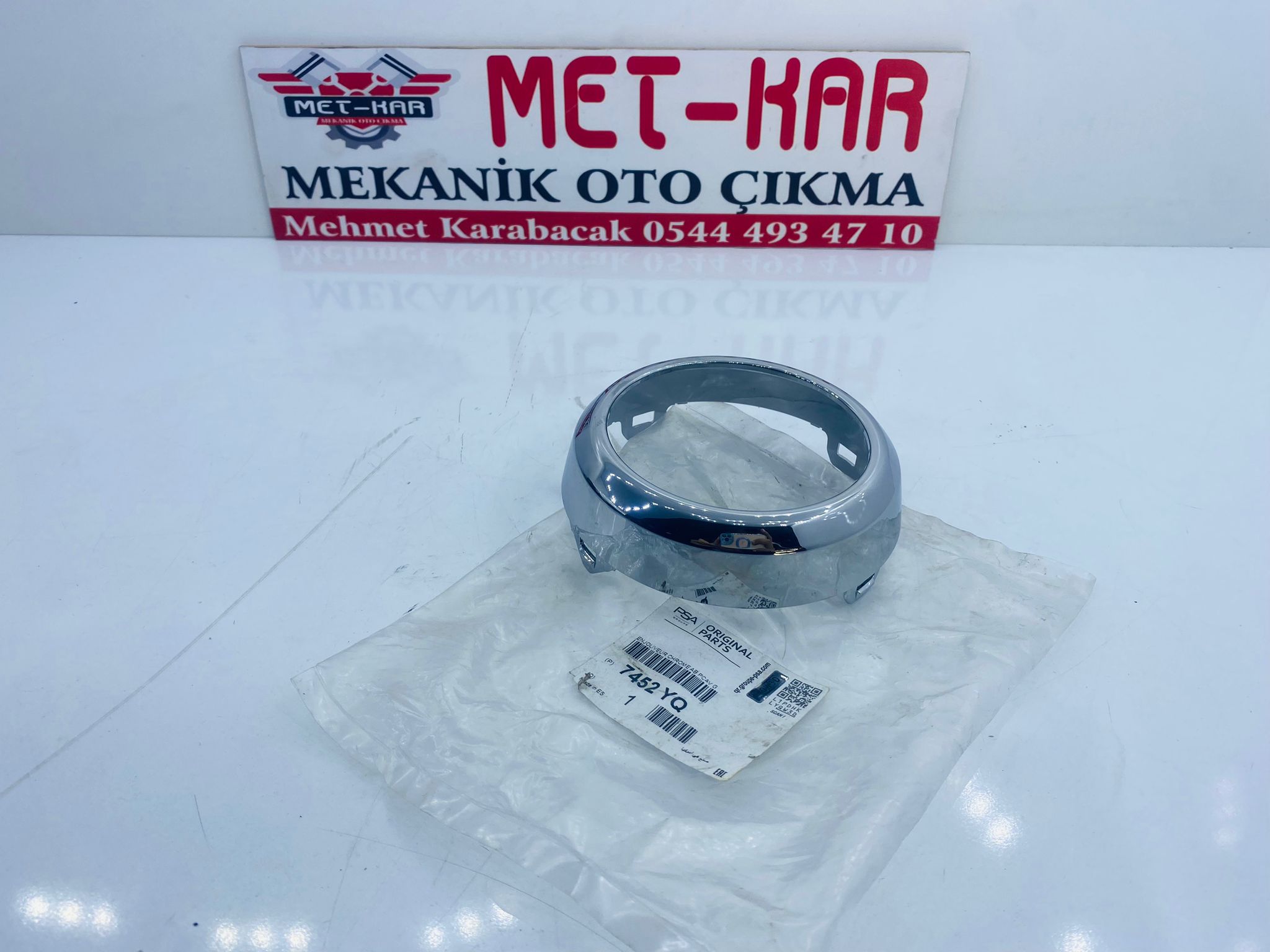 PEUGEOT 3008 , 5008 SİS FARI ÇERÇEVESİ PSA 7452YQ , 4823U100 , 9685135177