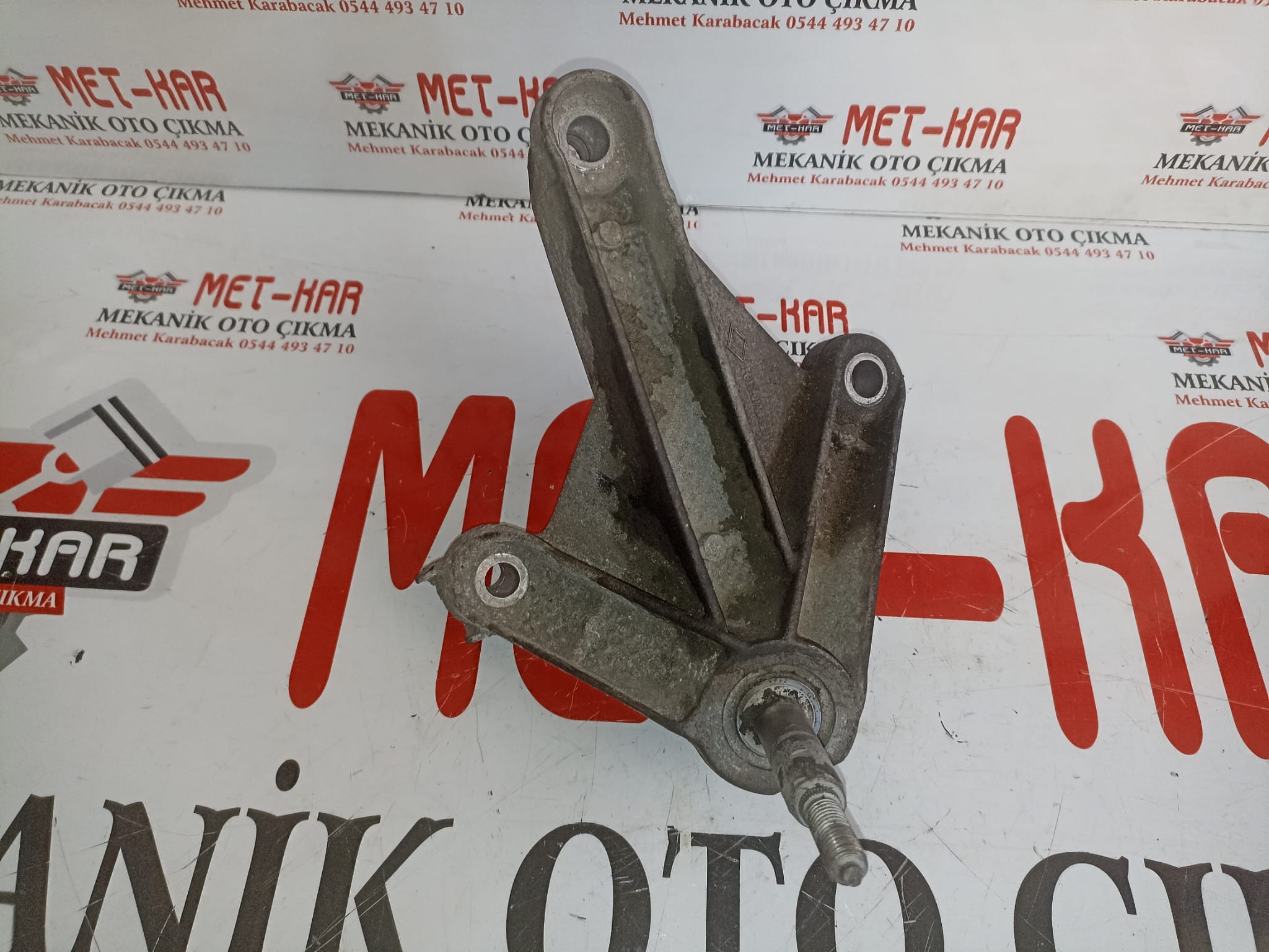 RENAULT CLİO 4 ŞANZIMAN ÜST KULAK BAGLANTI BRAKETİ , ŞANZIMAN  ÜST KULAGI , ŞANZIMAN TAKOZ BAGLANTISI , 8200043084 , 8200457080