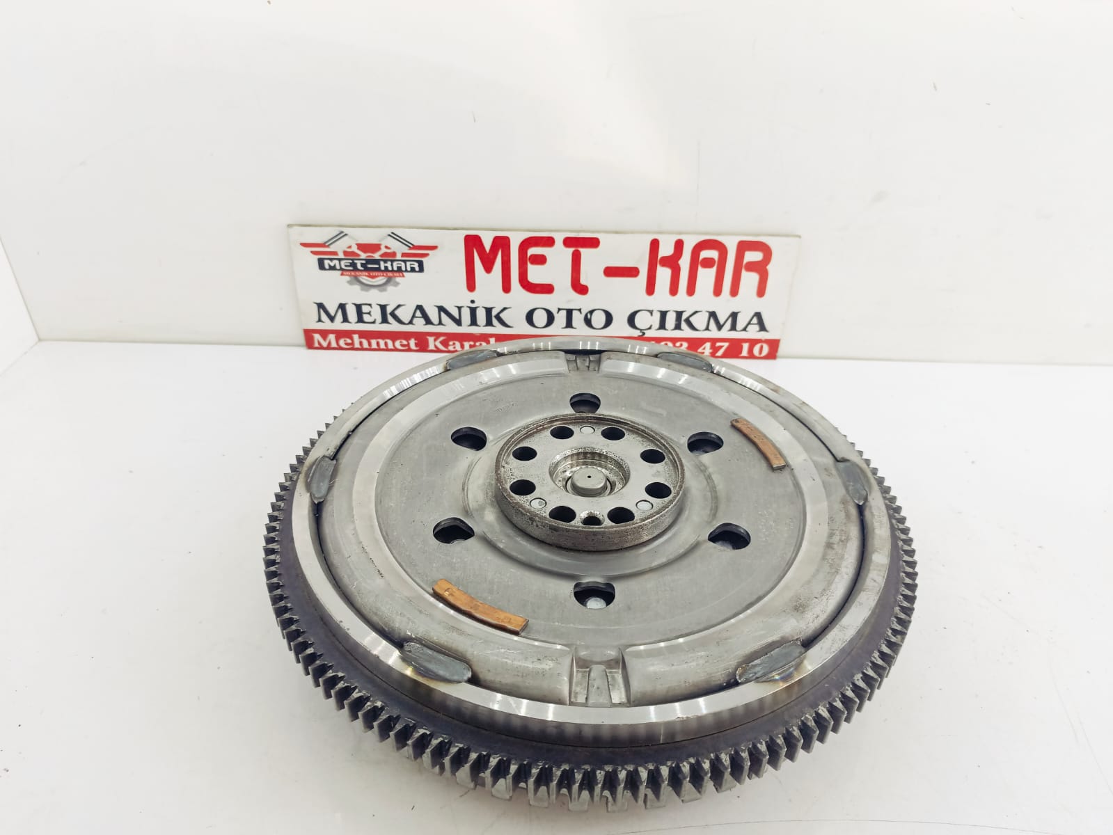FORD RANGER (ET) , MAZDA BT-50 PİCK-UP 2.5 , 3.0 2006-2015 DİZEL VOLANT ORIJINAL LUK 415 0410 10 , 415041010 , 6M346477AC , 6M34 6477 AC , 6M346477 , WE0116610B , WE01-16-610 , WE0116610 , 4958431 , 4005108563439