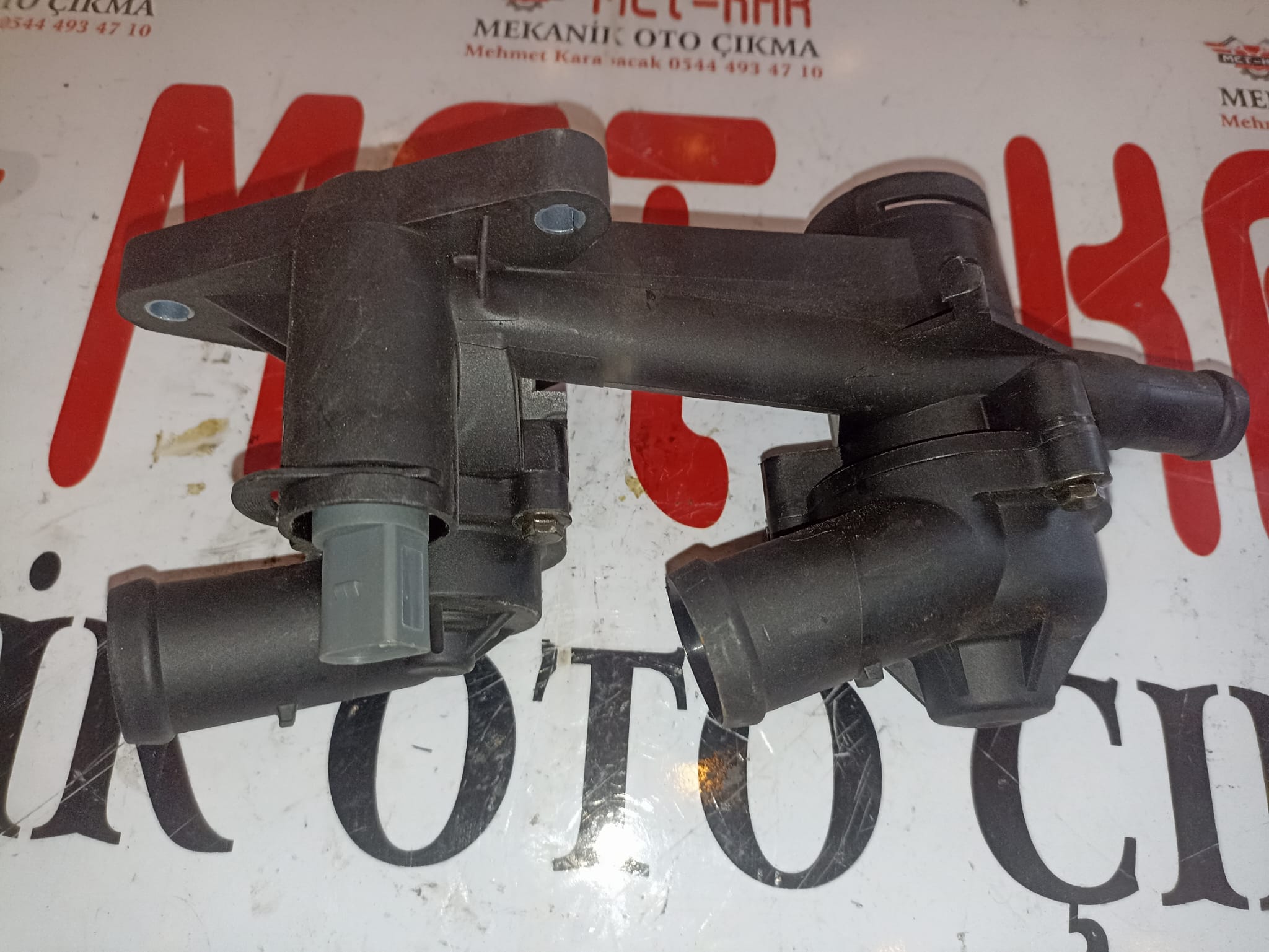 Volkswagen Motor Soğutma Termostatı  PA66 GF30