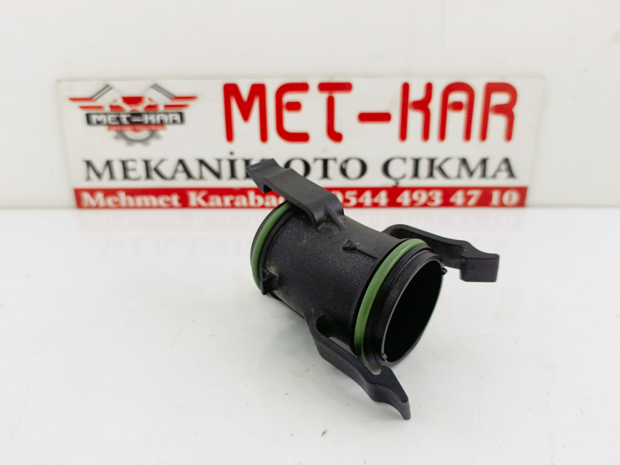 VOLKSWAGEN , AUDİ , SEAT , SKODA 1.4 TSİ , TURBO ARA BORU , TURBO HORTUM TUTUCU , TURBO BORU , 04E145875F , 04E 145 875 F , TURBO HORTUM APARATI
