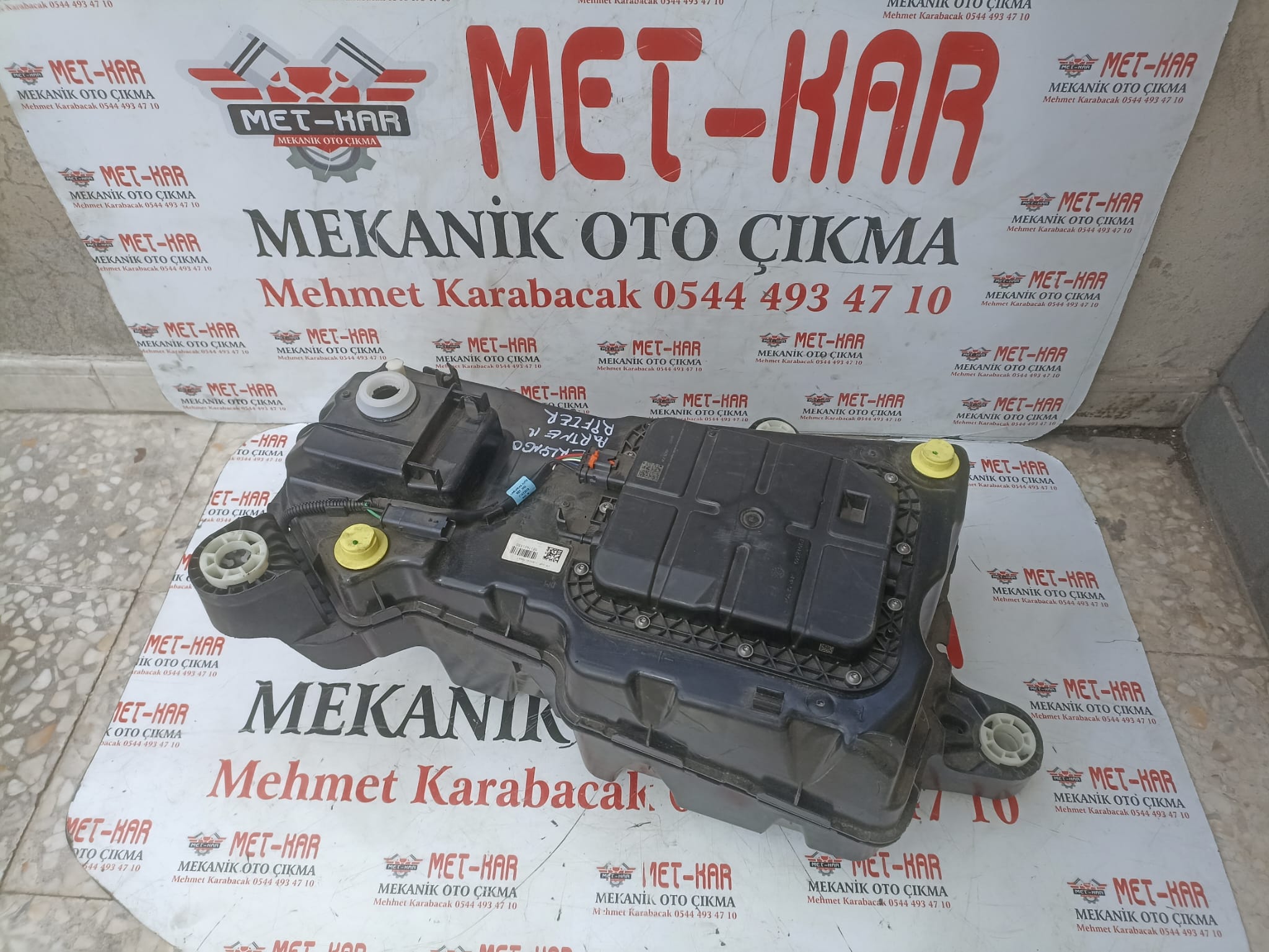 3156811 CİTROEN BERLINGO 1.5 , 1.6 BlueHDi  Adblue deposu,tankı   PEUGEOT RIFTER 1.5 BlueHDi  Adblue deposu,tankı 9817601880