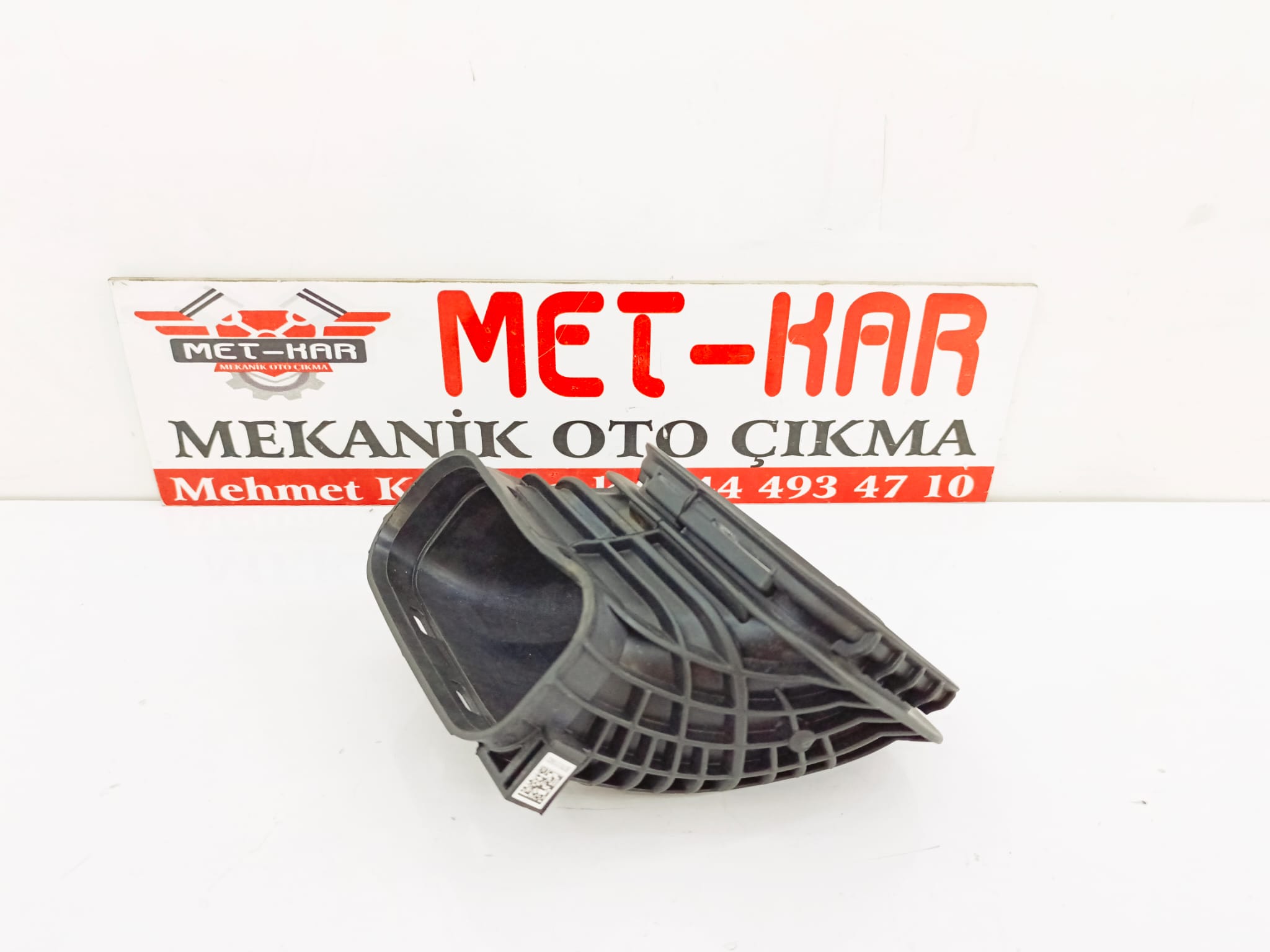 BMW F30 HAVA TEMİZLEME BORUSU , HAVA EMME BORUSU , HORTUMU , 7613156 , 5B761315603 , 70518009 , 13717613156 , EIS01254393