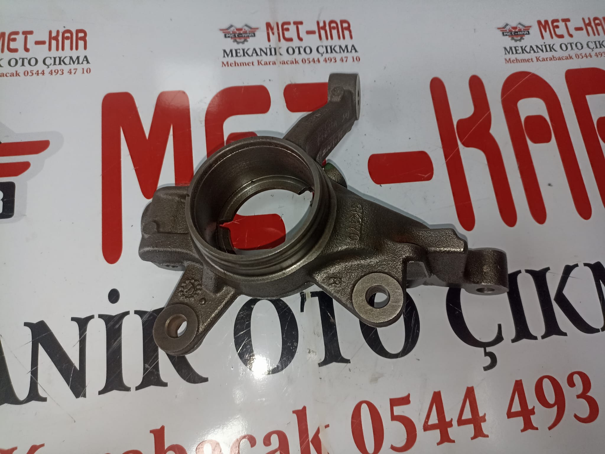 ford fiesta sag sol ön taşıyıcı
