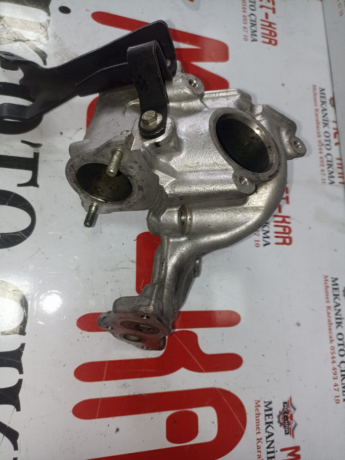 renault 1.5 egr gövdesi tutucusu