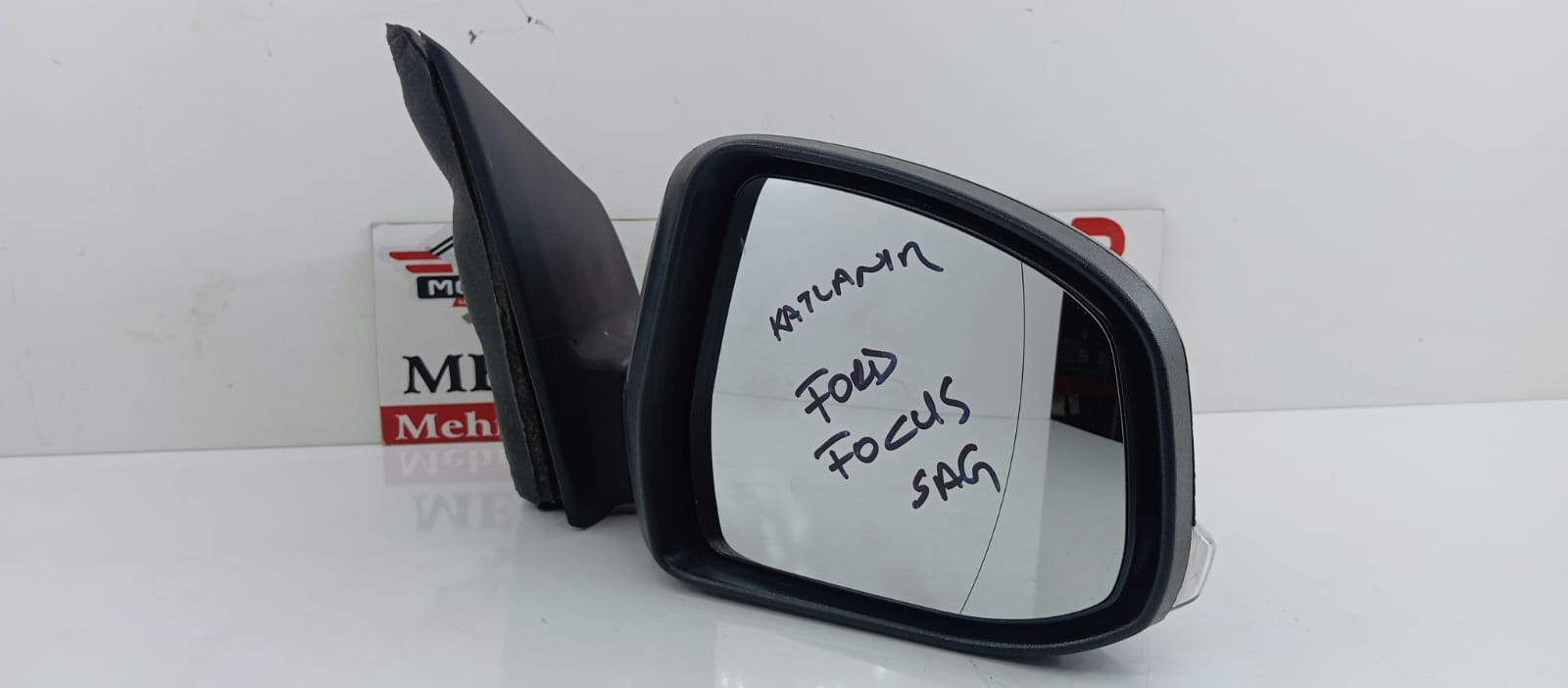 FORD FOCUS 2007-2014 ELEKTRİKLİ SİNYALLİ SAĞ-SOL YAN AYNALARI DİKİZ AYNA