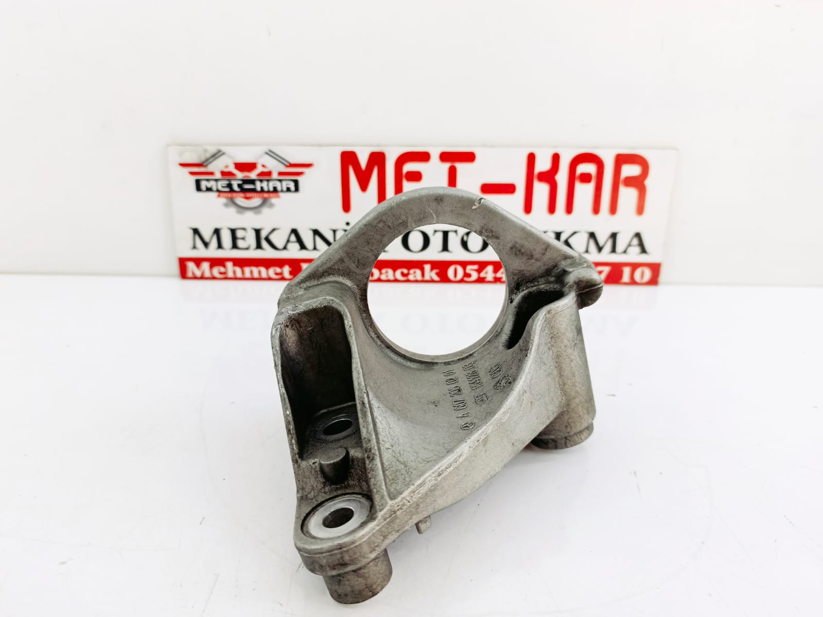 MERCEDES-BENZ W242, W246 AKİS BRAKETİ A6072050201, A 607 205 02 01
