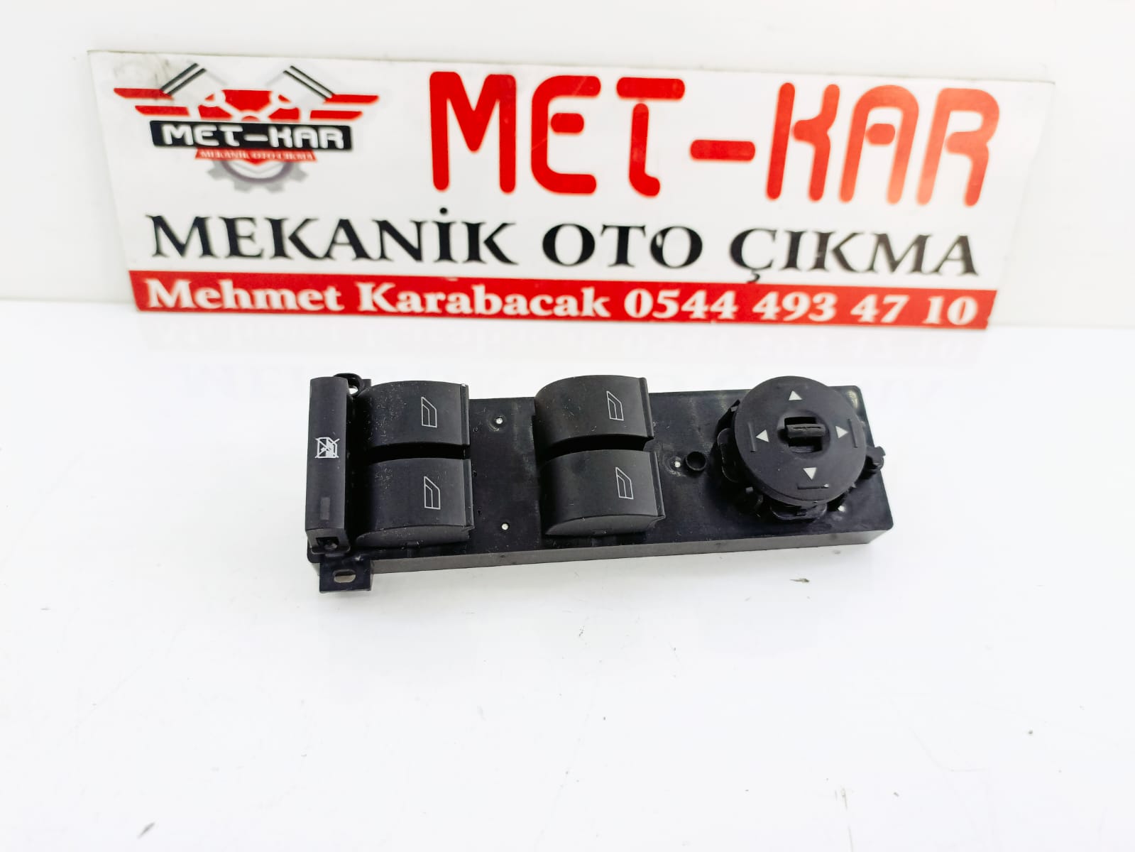 FORD FOCUS, C-MAX, 2003 SONRASI CAM AÇMA DÜĞMESİ, SOL CAM DÜĞMESİ 3M5T14A132AG , 30-860-021