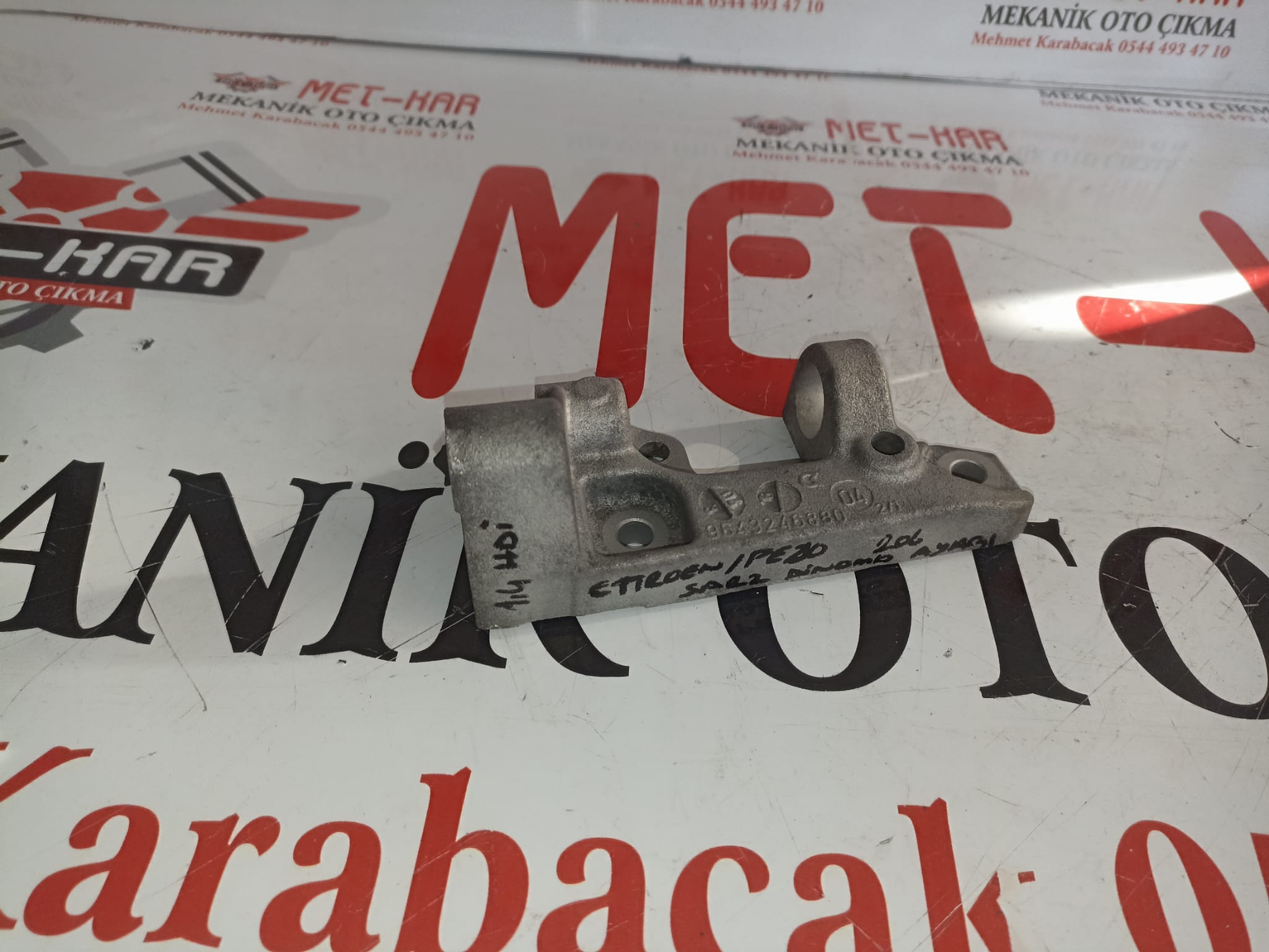PEUGEOT 206 şarj dinamo braketi /ALTERNATÖR BRAKETİ 9643246880
