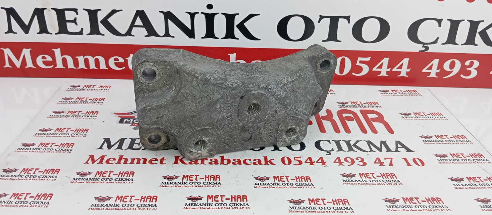 VOLKSWAGEN PASSAT ŞANZIMAN ÜST KULAK BAGLANTI BRAKETİ 1K0199117