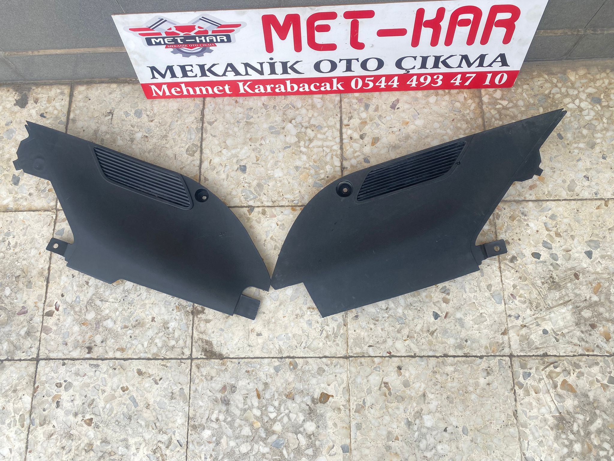FİAT LİNEA ORTA KONSOL YAN KORUMALARI SAĞ VE SOL 735416686