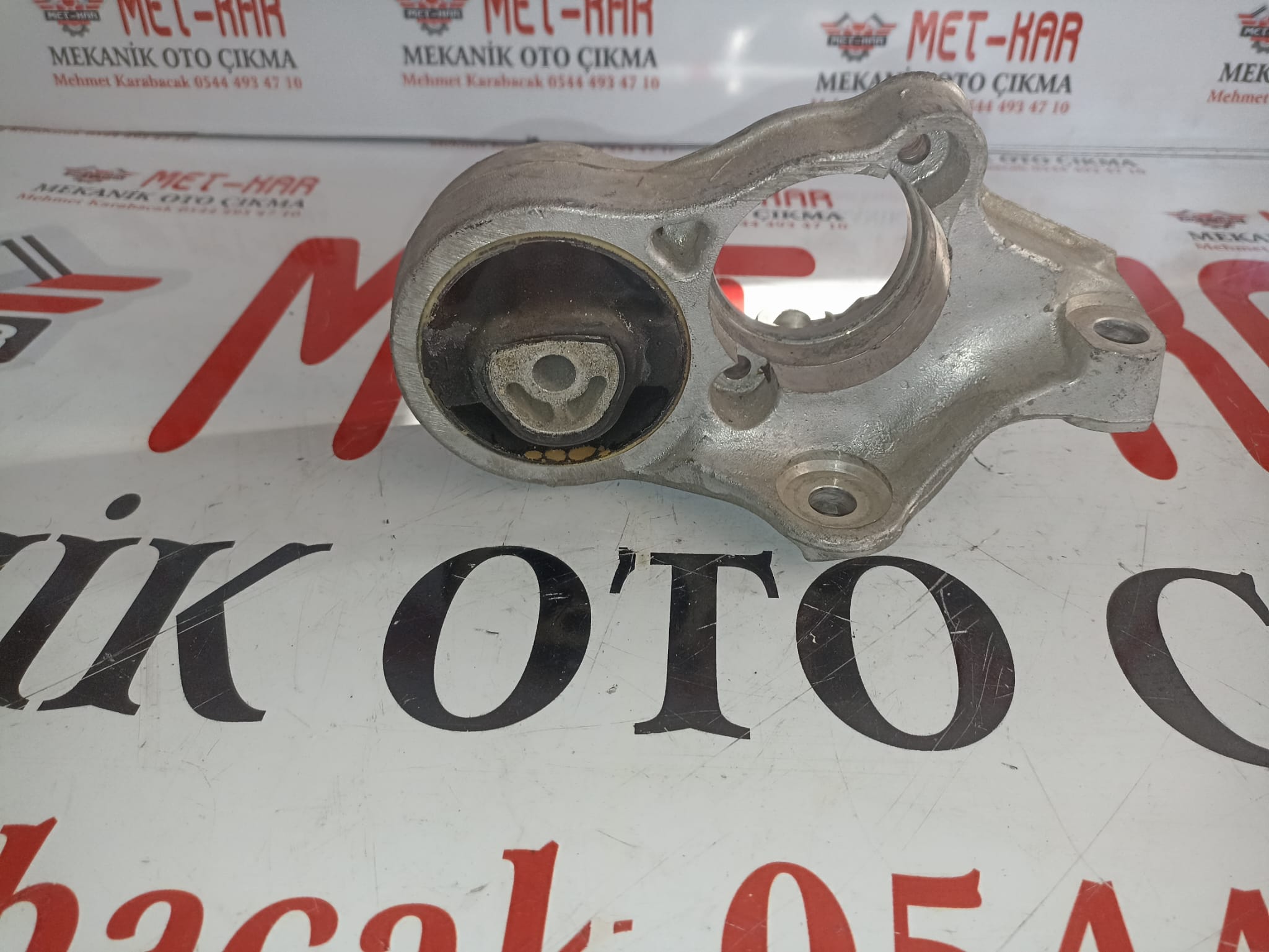 PEUGEOT 206,207 1.4HDİ ALT ŞANZIMAN KULAGI MOTOR ALT BRAKETİ 9639156980