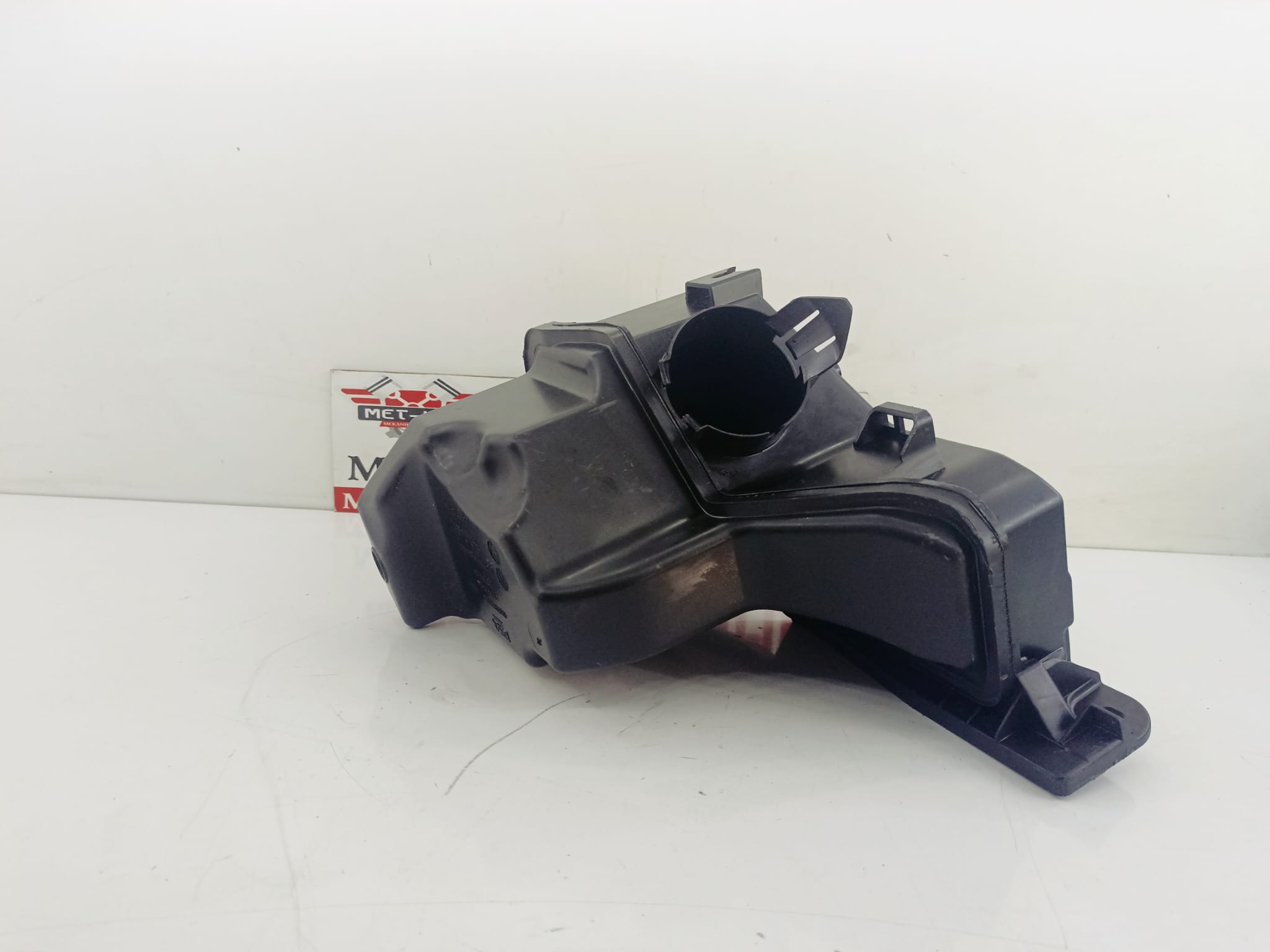 PEUGEOT 1.2 3008 , VOLVO V40 HAVA FİLTRE DİNLENDİRİCİ KUTUSU , REZONATÖR , HAVA FİLİTRE KUTUSU , 9837956480 , 1403893 S02 , 1403893