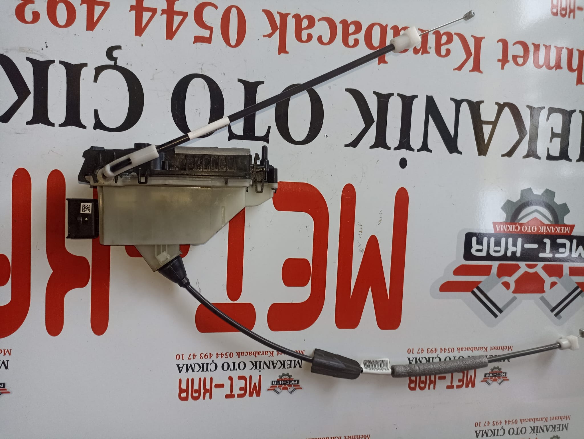 CİTROEN 208 SAG ÖN KAPI KİLİDİ 9812500780