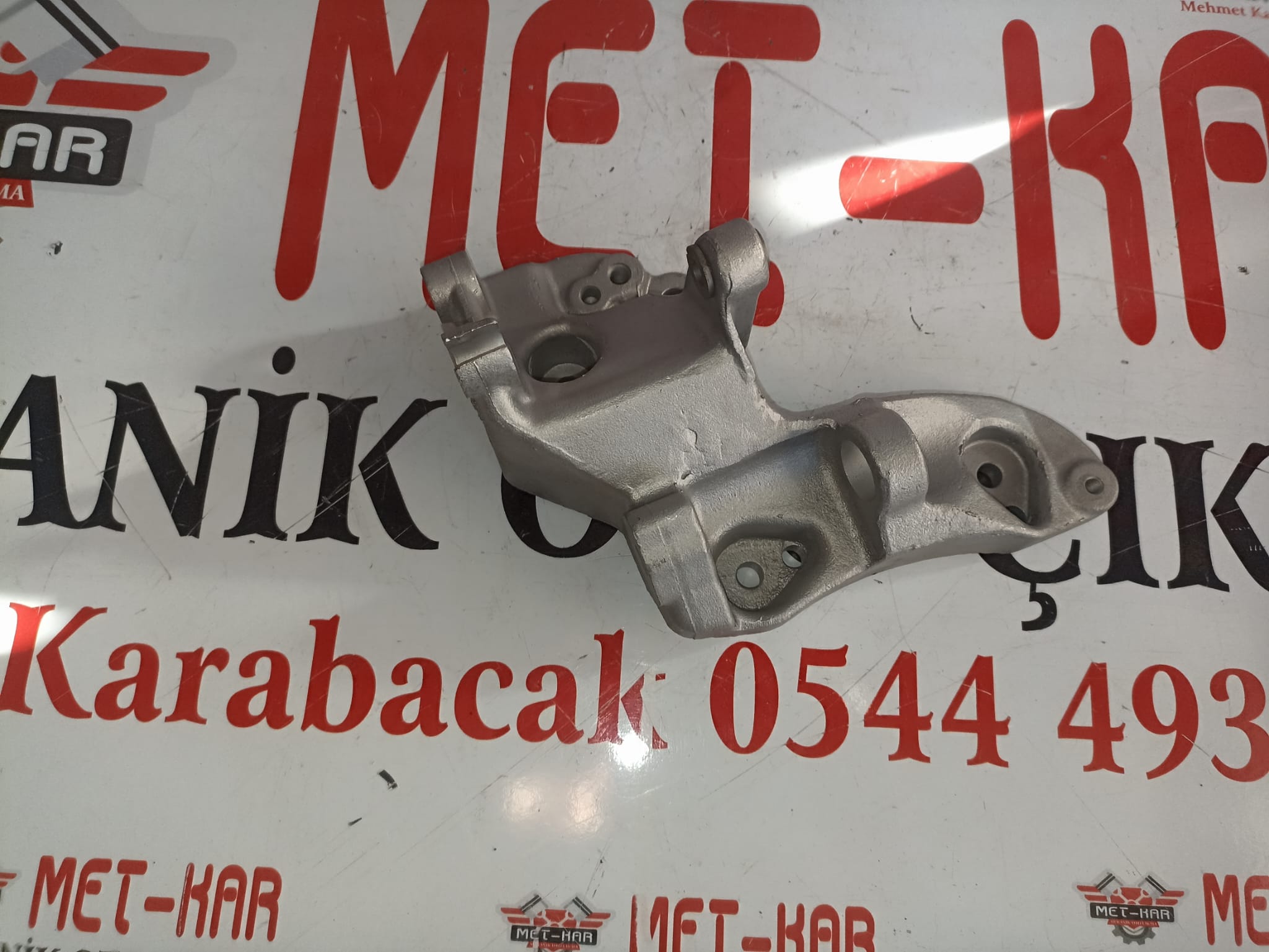  9641715580 PEUGEOT 206 ÇIKMA DİREKSİYON POMPASI AYAĞI FORD FİESTA 1.4TDCİ direksiyon pompa braketi