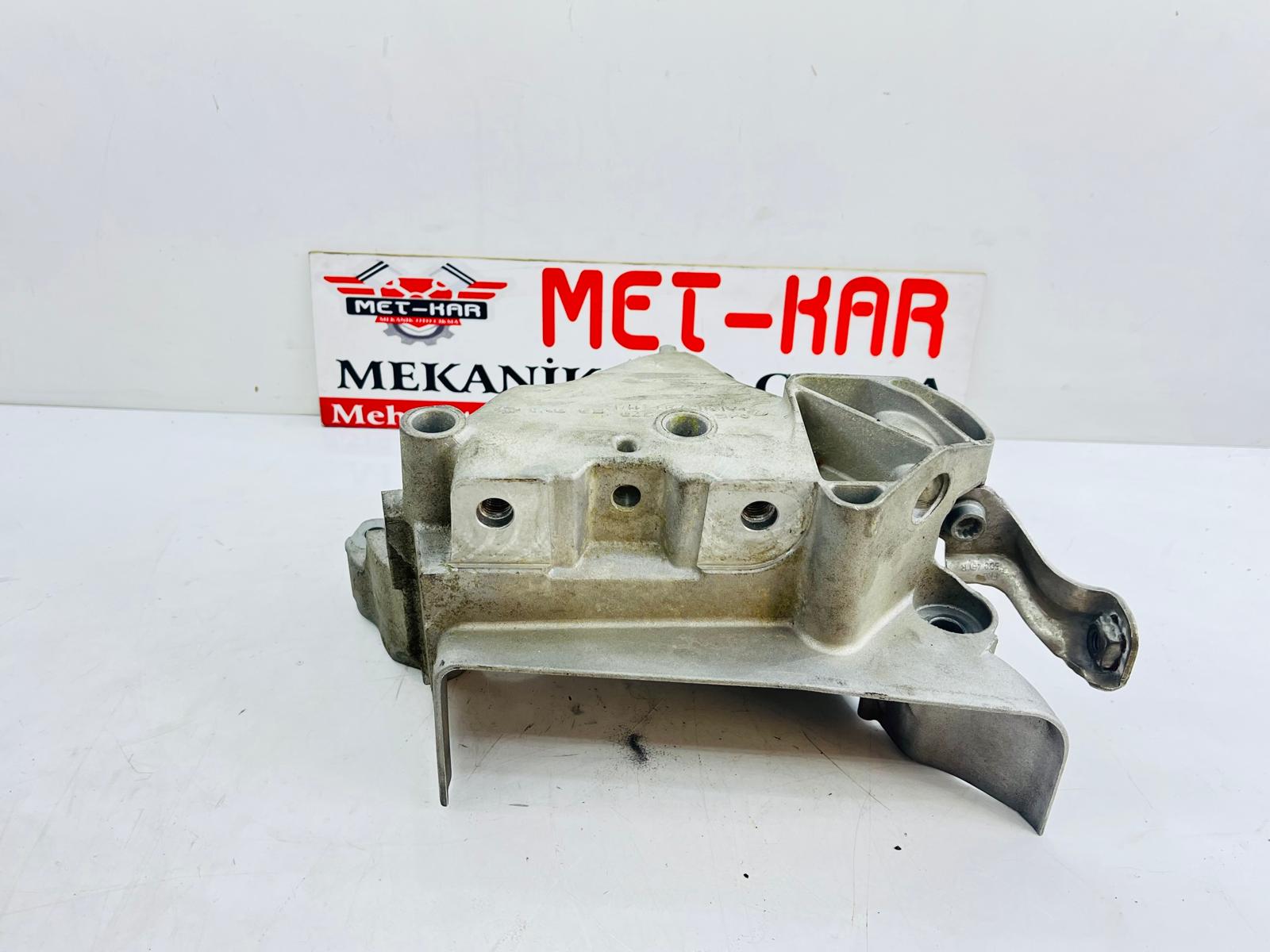 VOLKSWAGEN GOLF 7 , PASSAT , TİGUAN , 1.4 TSİ , CXSA , CHPA , CJZA , CZE , MOTOR KULAK BRAKETİ , MOTOR KULAGI BAGLANTISI , MOTOR KULAGI , 04E199275 , 04E 199 275