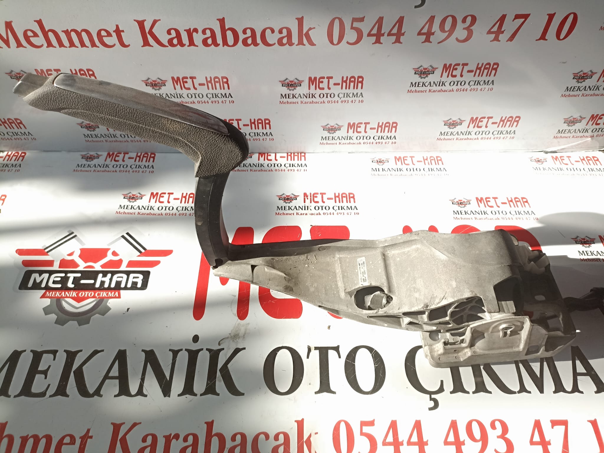  FORD FOCUS Mk3 5 Kapı Hatchback Manuel El Freni Kolu/Komple 000677-22-000