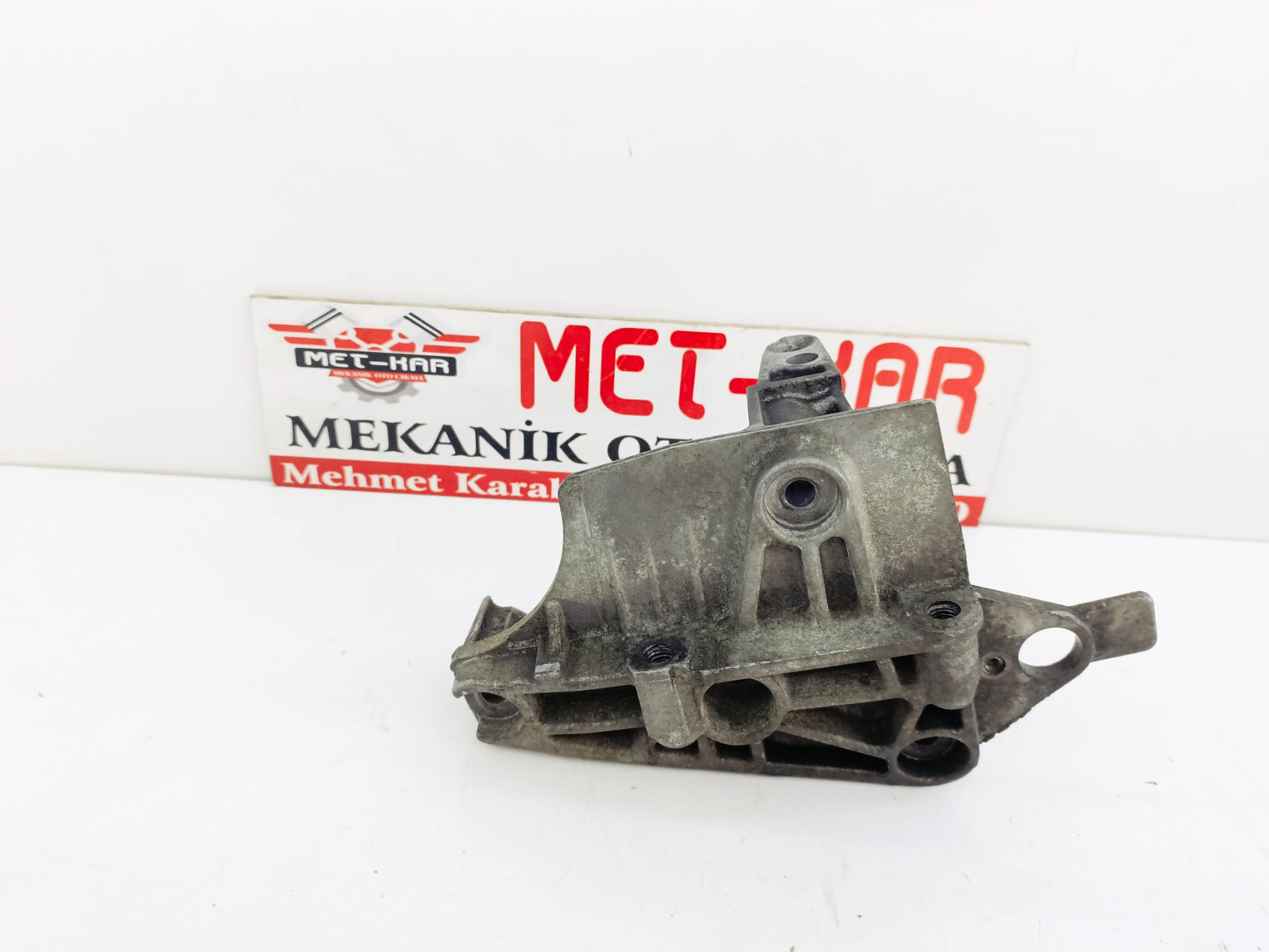 RENAULT CLİO III, MODÜS 1.5 DCI 2004-2007 SİLİNDİR KAPAK ÖN SPORTU 8200408663