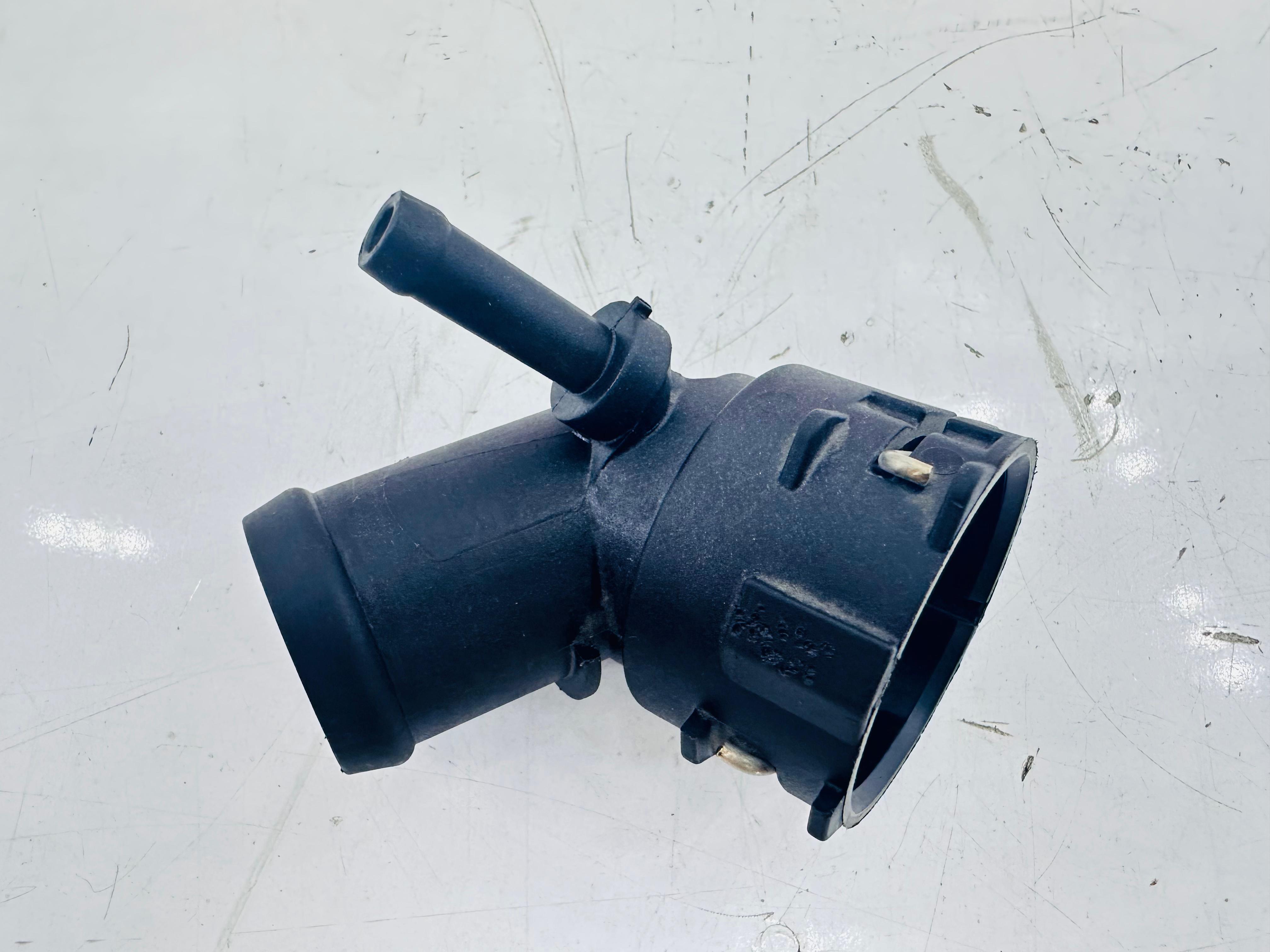 AUDİ A3 SU FLAŞI 5Q0 122 291 BD , 5Q0122291BD