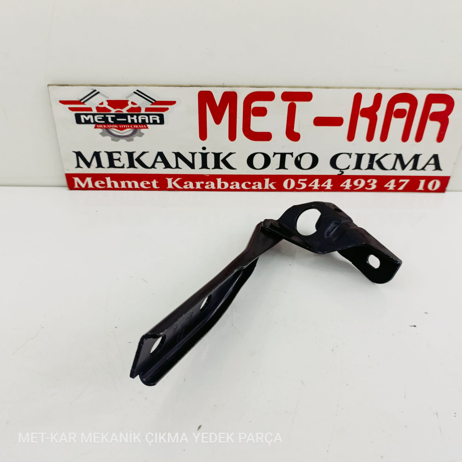 AUDİ A3 KAPUT MENTEŞESİ , 8P0 823 301B, 8P0823301B