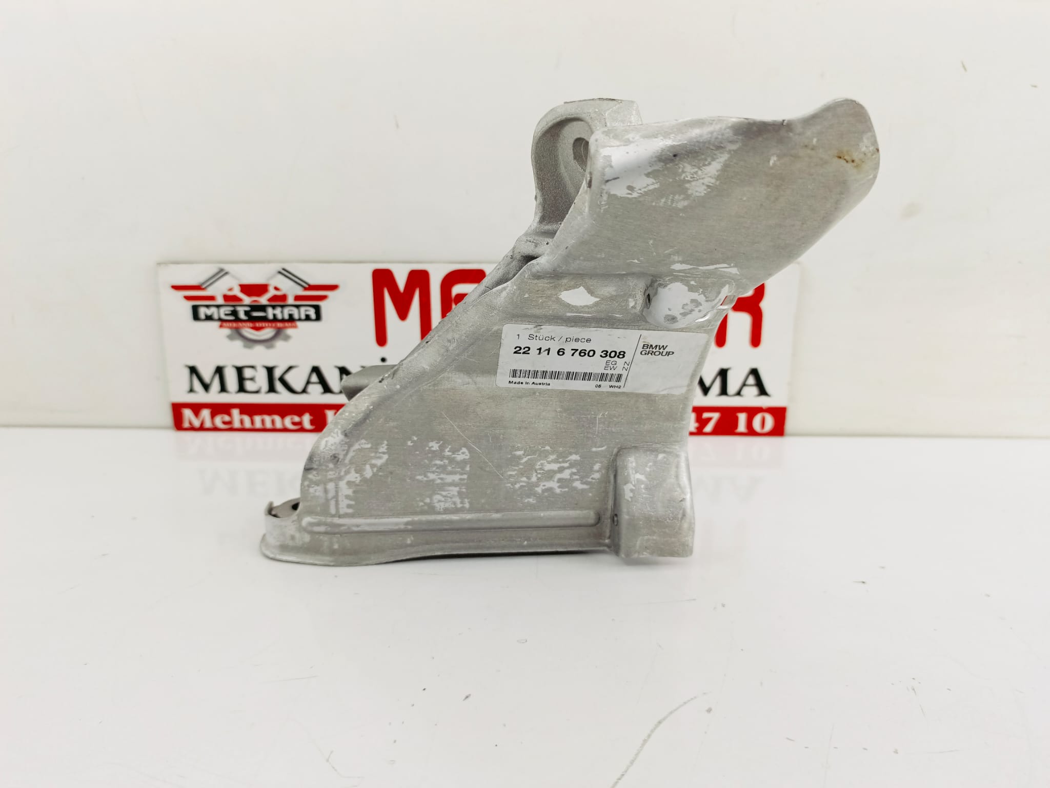 BMW E81 E87 E90 E91 E92 MOTOR KULAĞI , MOTOR BRAKETİ , 22116760308 , 24168110 , 241681 10 , 6764574 ,  22 11 6 760 308