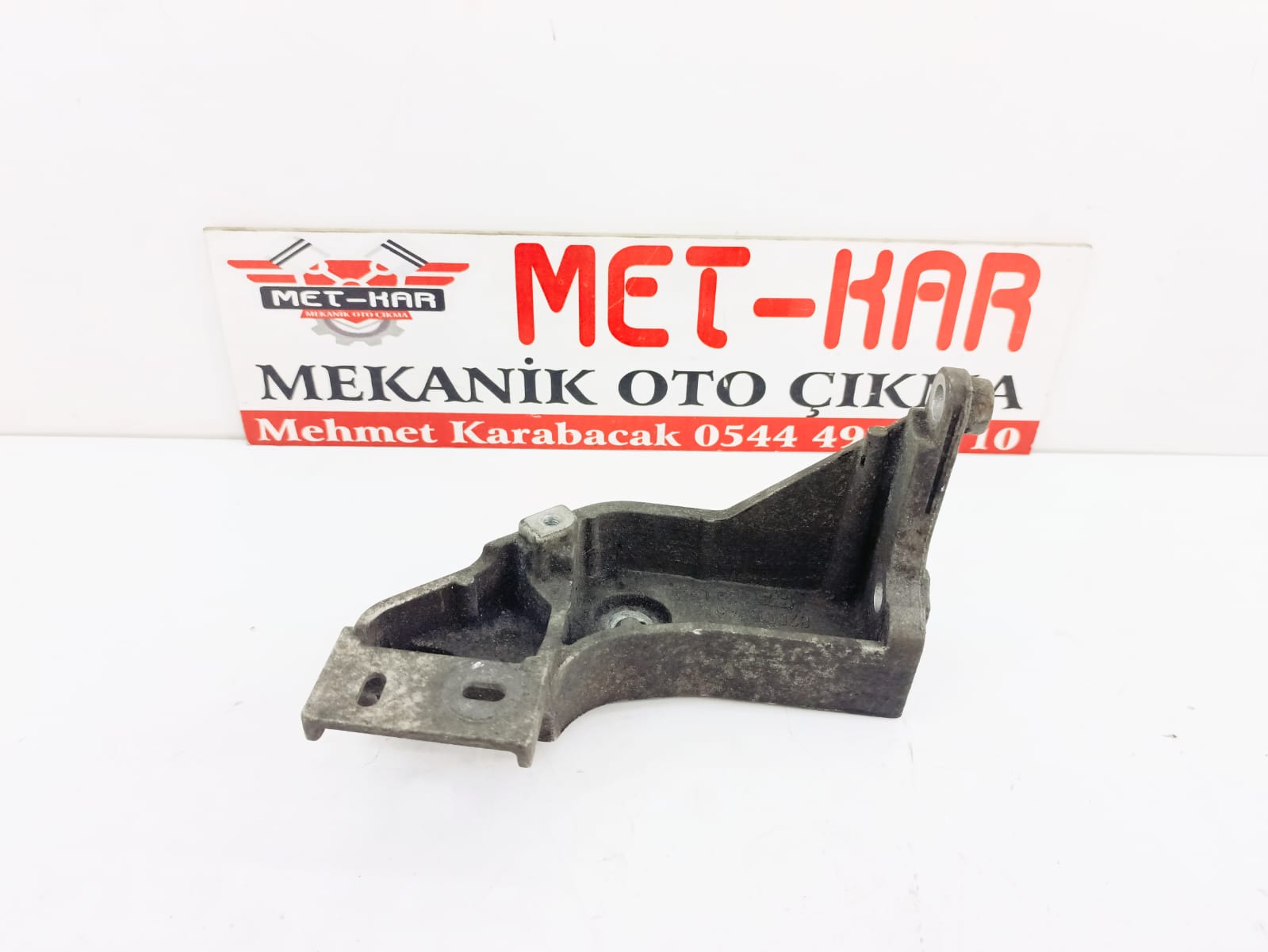 RENAULT 1.9 DİZEL TRAFİC ARKA MAZOT POMPA AYAĞI 8200157461
