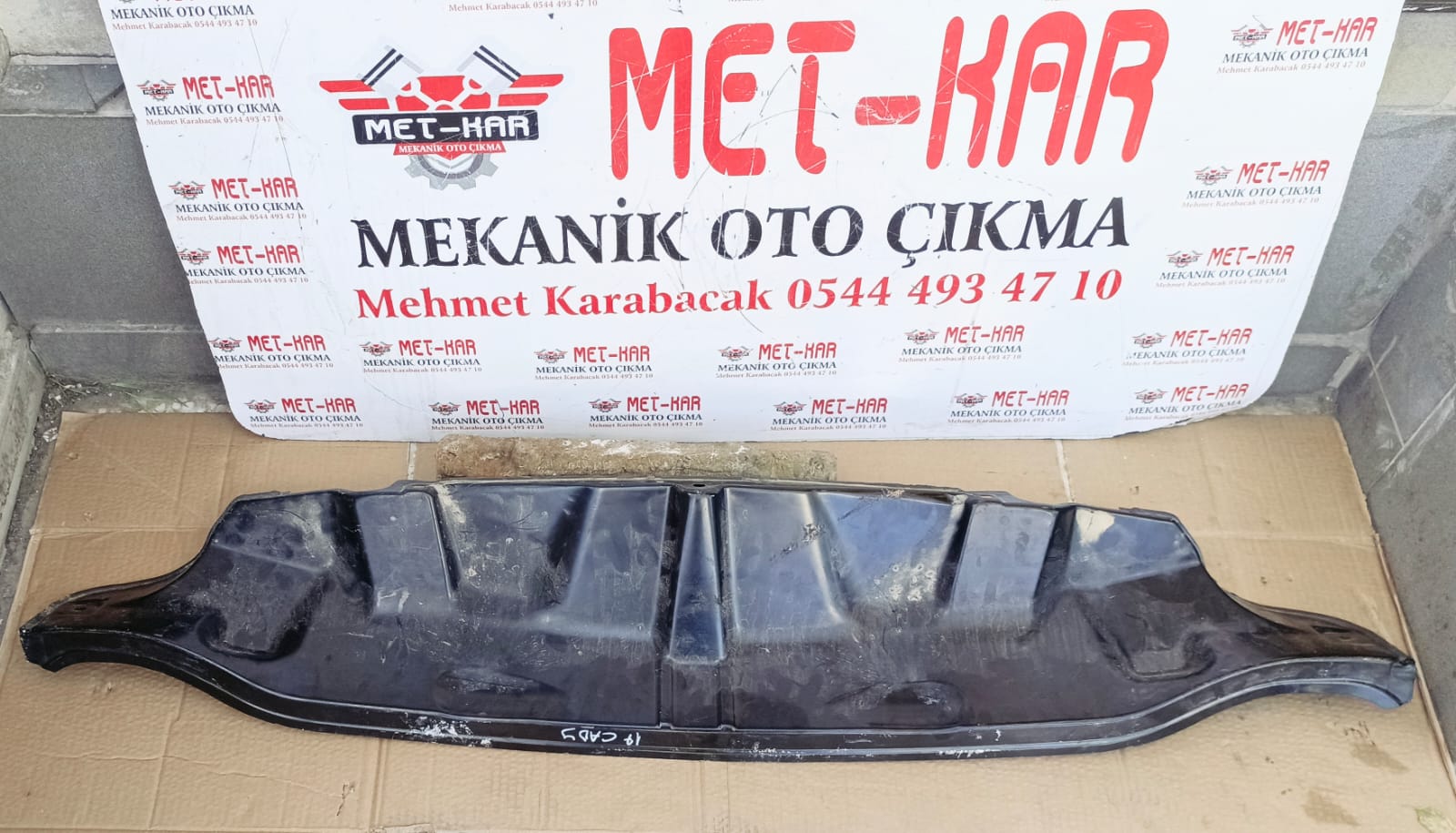 VOLKSWAGEN CADDY 2017 2.0 TDI model ÖN CAM IZGARASI ALT SACI , ALT PANELİ , 1T0805275A