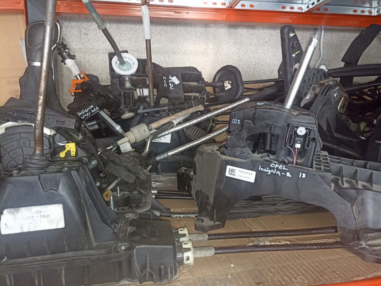 OPEL İNSİGNİA OTOMATİK VİTES KOLU MEKANİZMASI 