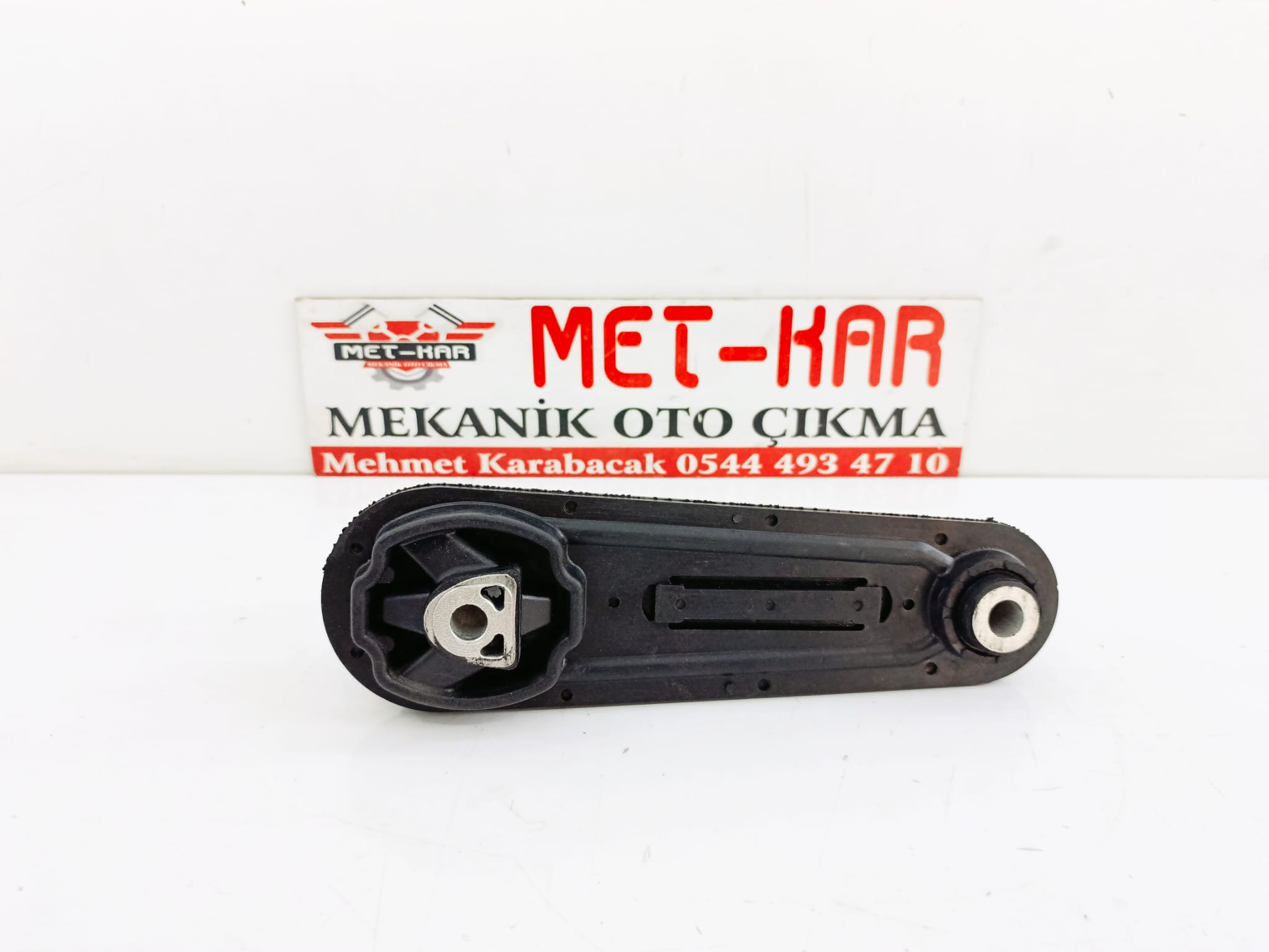 RENAULT MEGANE 2 , CLİO 3 , SCANİC 2 MOTOR ALT TAKOZU ARKA , ALT MOTOR KULAĞI 8200014933 , DA14933